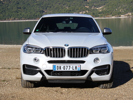 BMW مدل فوق لوکس X7 را روانه بازار می‌کند؟